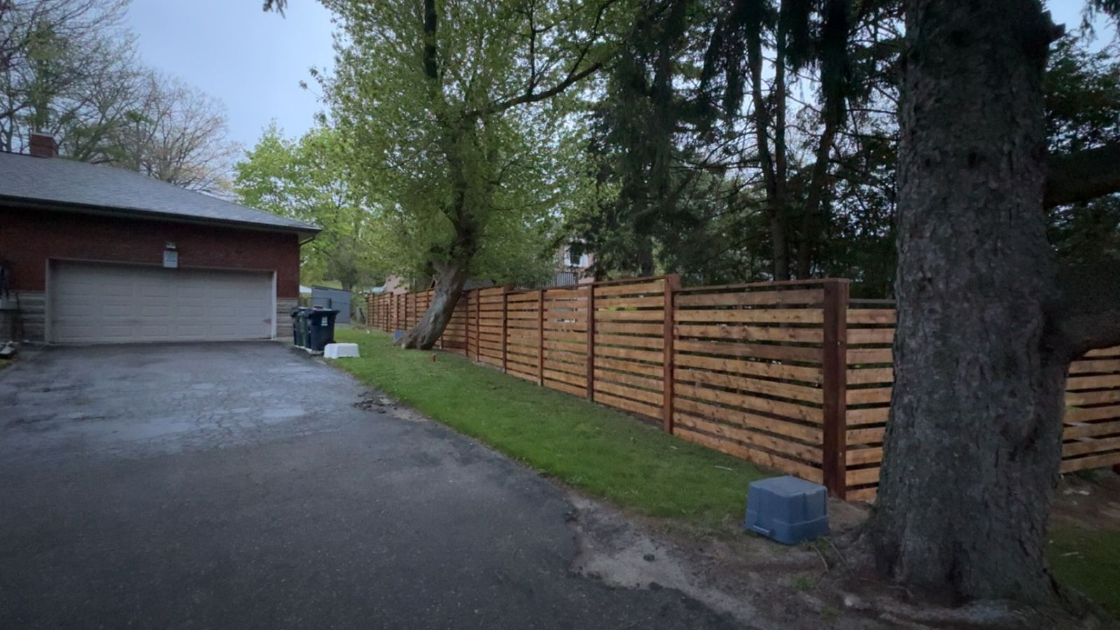 Horizontal Slat Driveway Fence